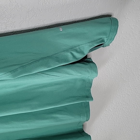 Nike Dri-Fit Element Teal Half Zip Jacket - Picture 2 of 10
